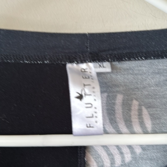 Flutter Mixed Print Tunic Tee - Picture 5 of 8